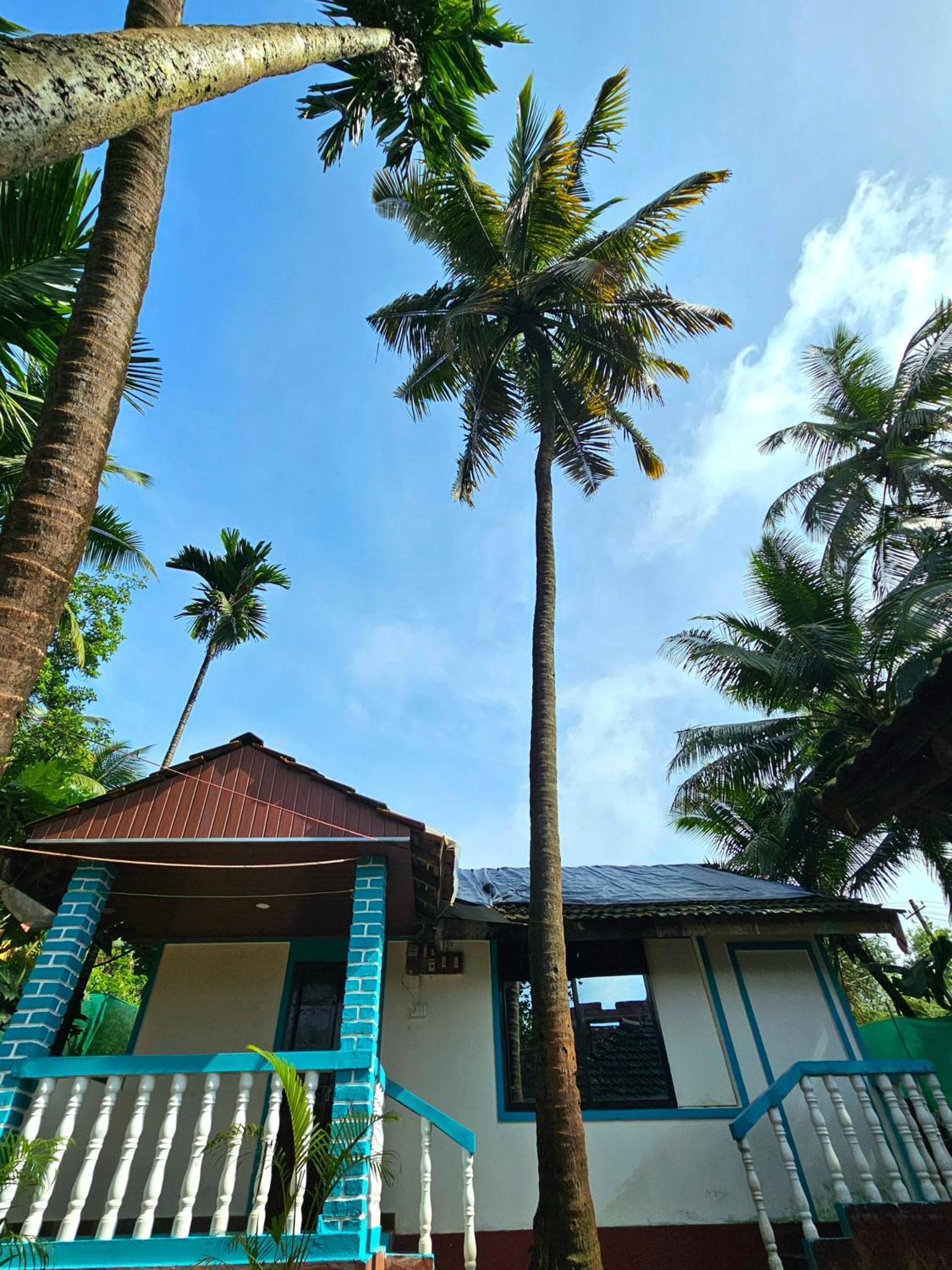 The Beachwalk Stay - Your Pathway To The Beach Gokarna  Εξωτερικό φωτογραφία
